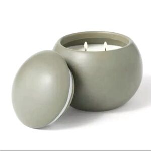 NWT Threshold ceramic jar candle green Bergamot & Peppercorn